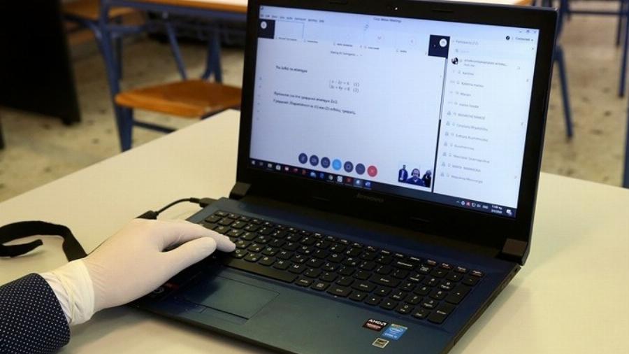 Τηλεκπαίδευση: Έπεσε το σύστημα από τη δεύτερη κιόλας ώρα λειτουργίας