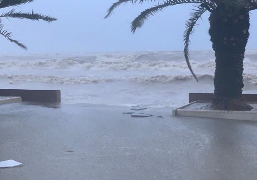 Κατερίνη: Η κακοκαιρία προκάλεσε τεράστιες καταστροφές στην πόλη – Σοκάρουν οι φωτογραφίες