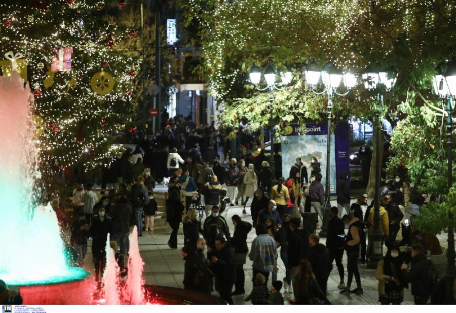 Πολυκοσμία στο Σύνταγμα: Κανένα lockdown – Χθες το απόγευμα πλήθος κόσμου γέμισε την πλατεία