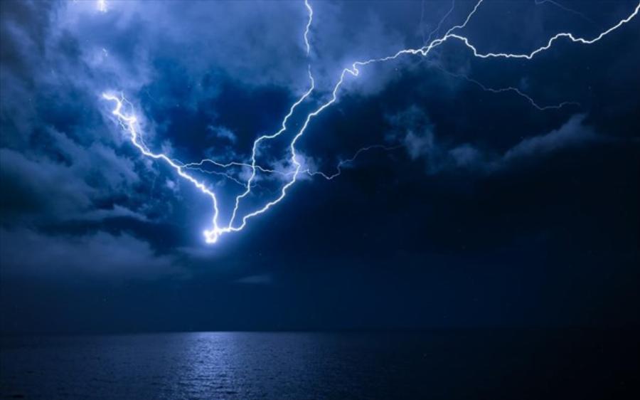 Πρόγνωση καιρού 4/12: Ισχυρές βροχές, καταιγίδες και χαλαζοπτώσεις – Πού θα χτυπήσει η κακοκαιρία