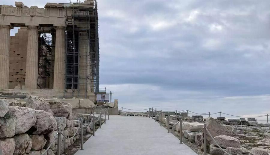 Βράχος Ακρόπολης: Η χθεσινή κακοκαιρία προκάλεσε πλημμύρες στην Ακρόπολη – Έντονες ήταν οι αντιδράσεις