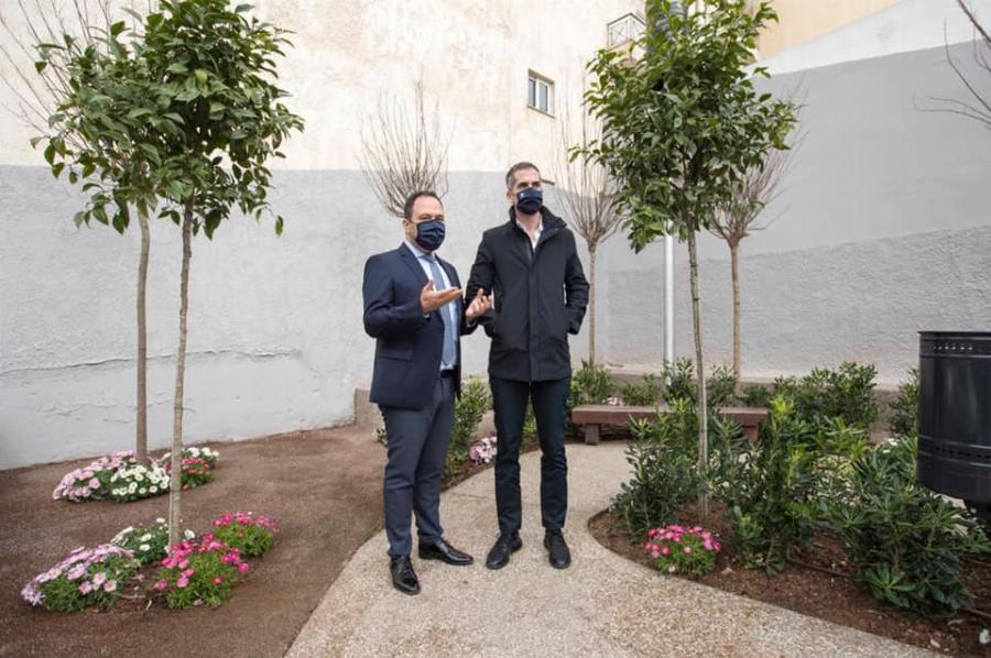 Κολωνός: Ο Δήμος Αθηναίων παραδίδει ένα «πάρκο τσέπης» στη συμβολή των οδών Κιλκίς και Αλαμάνας