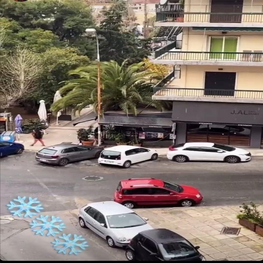 Χιόνια στην Αθήνα: Χιόνια σε Κολωνάκι, Κορυδαλλό, Νίκαια, Ζωγράφου και άλλες περιοχές