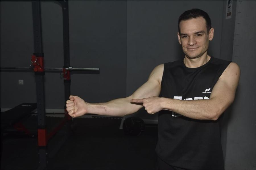 Κρήτη: Κρητικός μπήκε στο ρεκόρ Γκίνες αφού έκανε 64 push ups μέσα σε ένα λεπτό