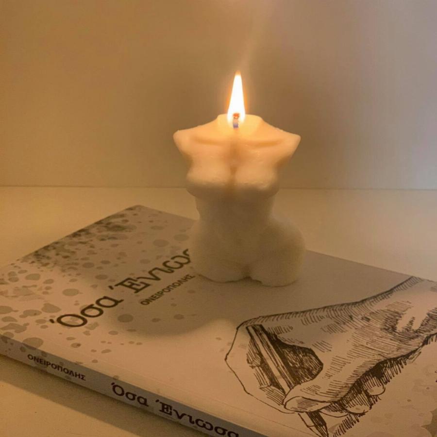 Όσα Ένιωσα: Το βιβλίο του Ονειροπόλη που αρχικά κατέκλυσε το Instagram σπάζοντας όλα τα ρεκόρ, πλέον βάζει πλώρη για το εξωτερικό