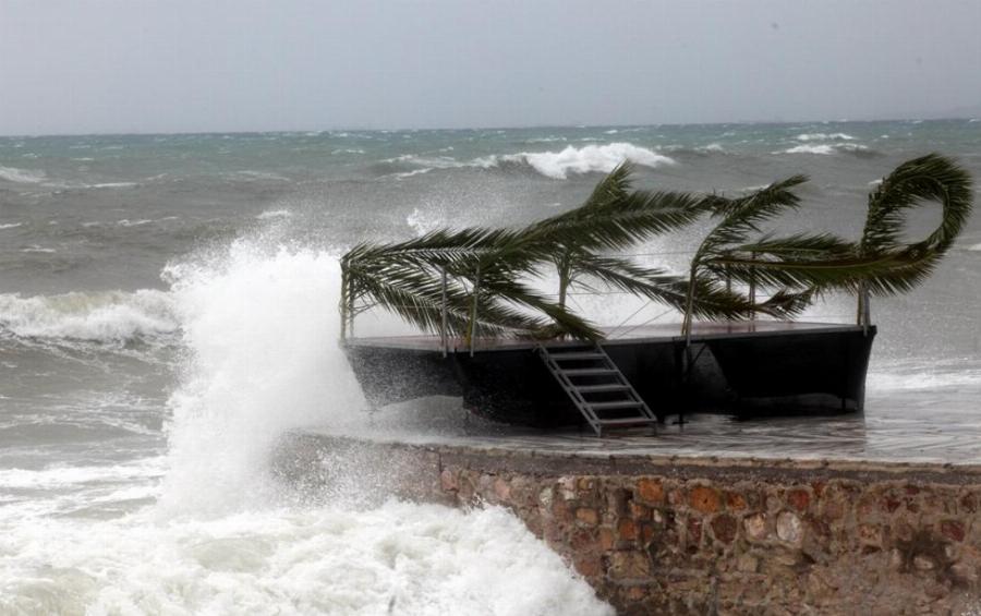 Έκτακτο δελτίο επιδείνωσης καιρού: Πολλά χιόνια, χαμηλές θερμοκρασίες και θυελλώσεις άνεμοι
