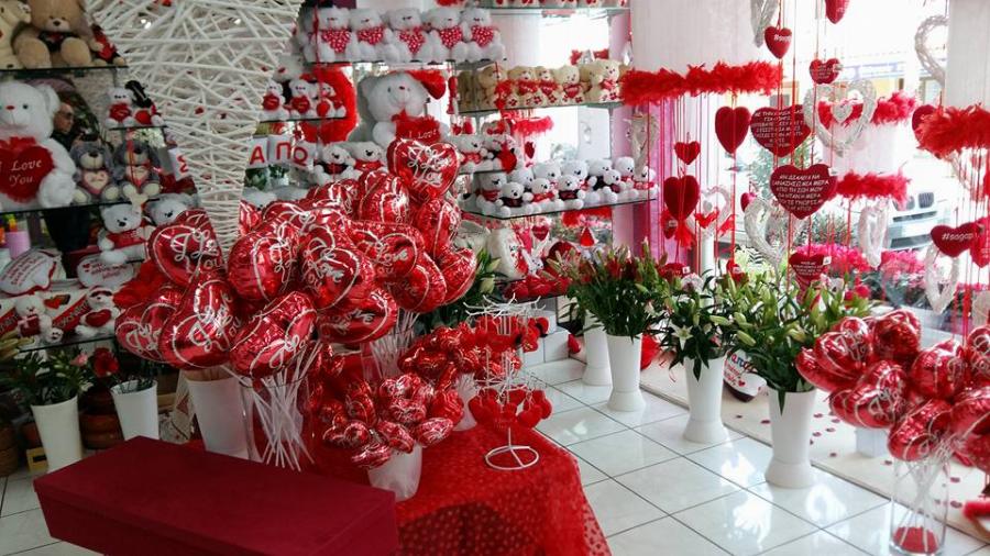 Άγιος Βαλεντίνος: Ανοιχτά με ραντεβού τα ανθοπωλεία στις 13 και 14 Φεβρουαρίου