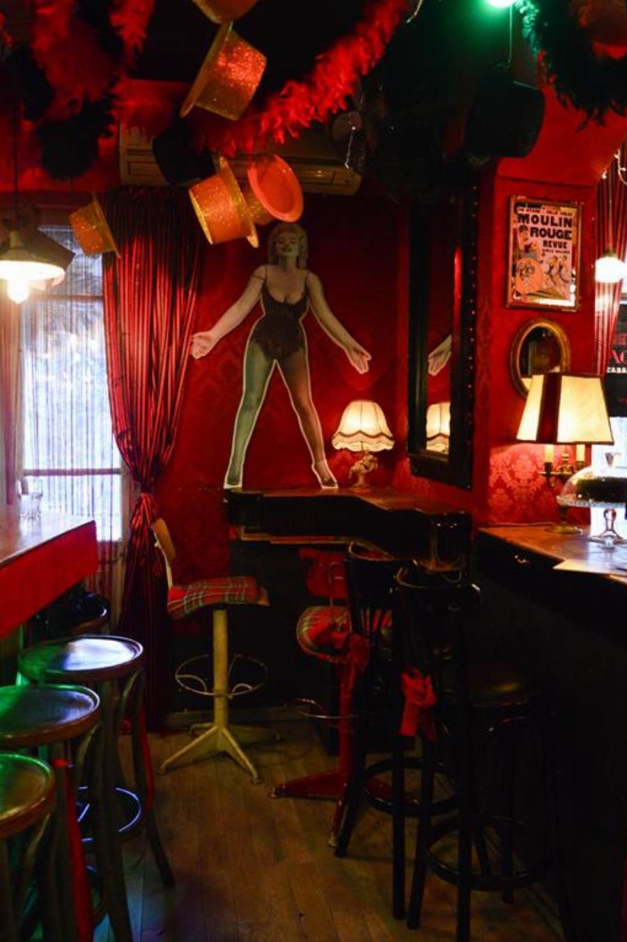 Ανάληψη Θεσσαλονίκης: Μπαρ-καμπαρέ λειτουργούσε κανονικά εν μέσω lockdown