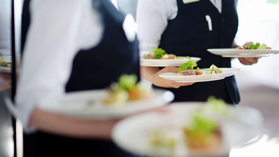 Άνοιγμα εστίασης: Αυτές είναι οι πρώτες επιχειρήσεις που θα ανοίξουν αρχές Μαΐου