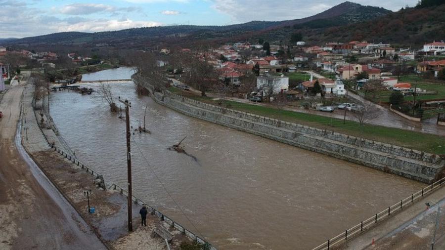 Δήμος Φερών: Συναγερμός στην περιοχή Πέταλο – Η στάθμη των υδάτων έχει ανέβει επικίνδυνα στα 6 μέτρα