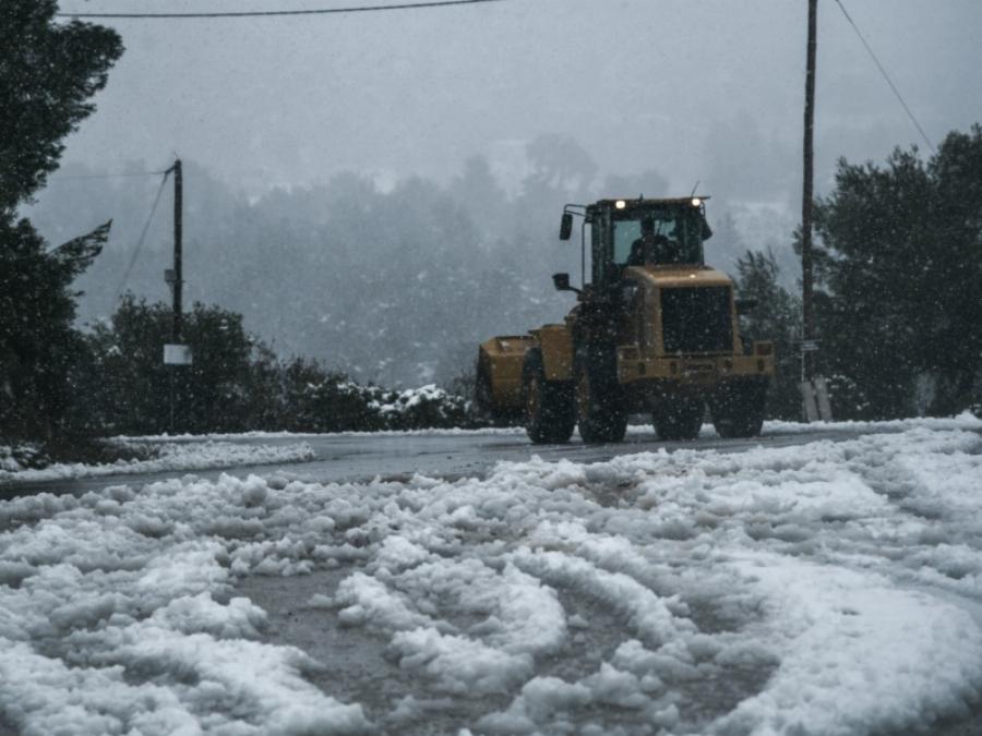 Δροσιά Αττικής: Επιχείρηση απεγκλωβισμού ενός ανήλικου παιδιού που έχει υψηλό πυρετό