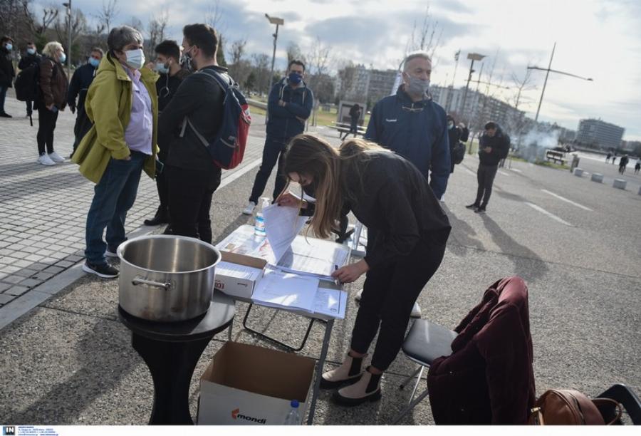 Θεσσαλονίκη επιχειρηματίες: Επαγγελματίες της εστίασης παραδίδουν τα κλειδιά τους – Δεν αντέχουν άλλο