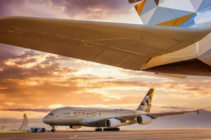 Etihad Airways: Η πρώτη αεροπορική εταιρεία που έχει εμβολιάσει το 100% του προσωπικού της