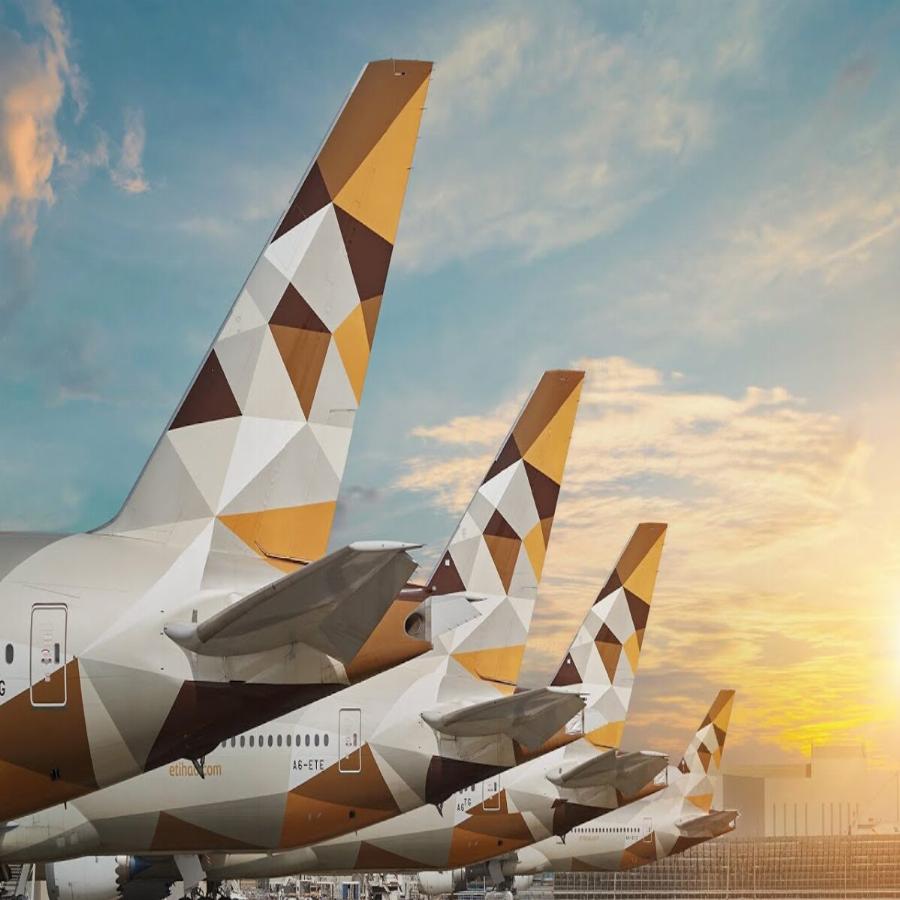 Etihad Airways: Η πρώτη αεροπορική εταιρεία που έχει εμβολιάσει το 100% του προσωπικού της