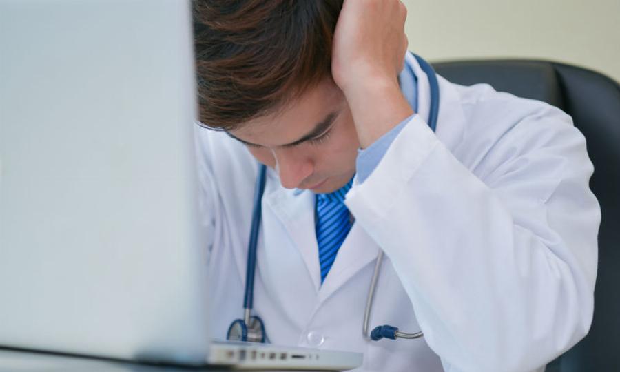 Πάτρα: Χαμός στο νοσοκομείο «Άγιος Ανδρέας» – Γιατροί πιάστηκαν στα χέρια – Δείτε τι έγινε