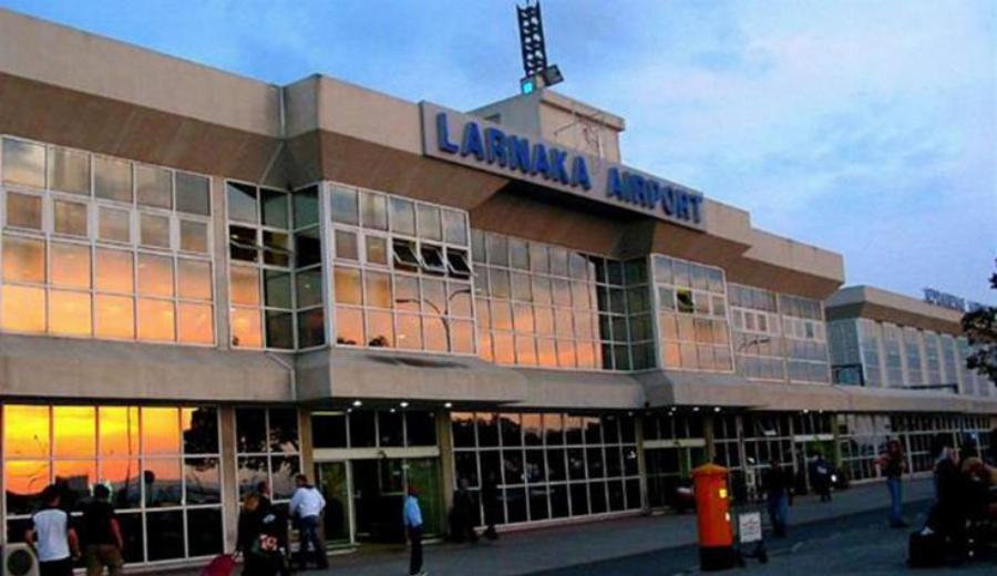 Κορονοϊός Κύπρος: Καραντίνα 72 ωρών και τεστ μετά την άφιξη για τους Έλληνες επιβάτες