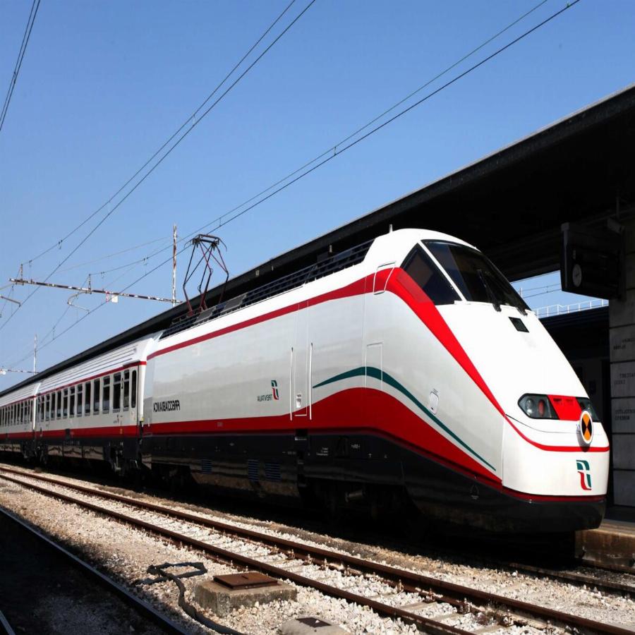 Λευκό Βέλος: Αυτό είναι το γρηγορότερο τρένο στην Ελλάδα – Αγγίζει ταχύτητα 200 χλμ. την ώρα