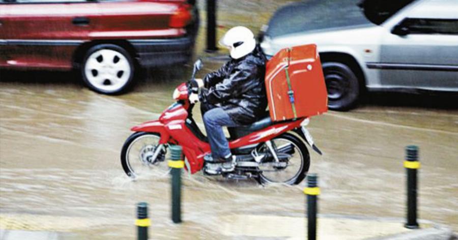 Θεσσαλονίκη delivery: Διανομείς ζητούν να μην λειτουργήσει το delivery λόγω κακοκαιρίας – Η ανακοίνωσή τους