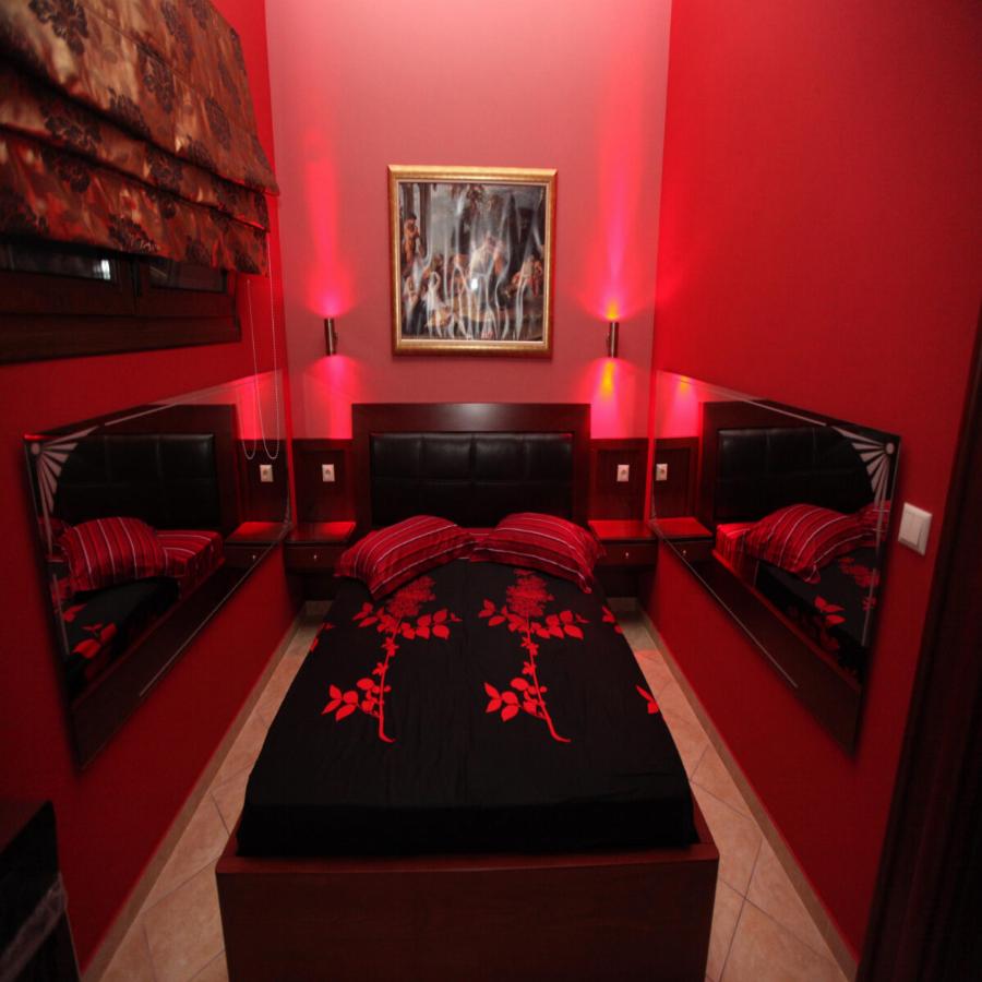 Νέος Κόσμος οίκος ανοχής: Απίστευτο περιστατικό! – Οίκος ανοχής λειτουργούσε ως κέντρο φυσικοθεραπείας