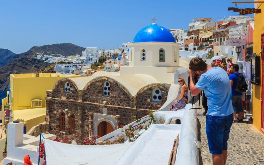 Τουρισμός στην Ελλάδα: Αυτά είναι τα επικρατέστερα σενάρια για το άνοιγμα το 2021