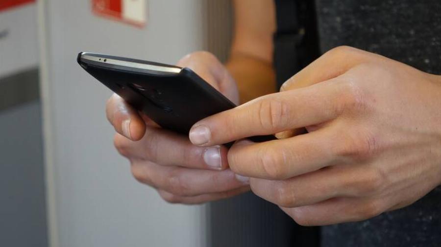 Κόφτης SMS: Δείτε για ποιους κωδικούς μετακίνησης εξετάζεται κόφτης στα SMS στο 13033