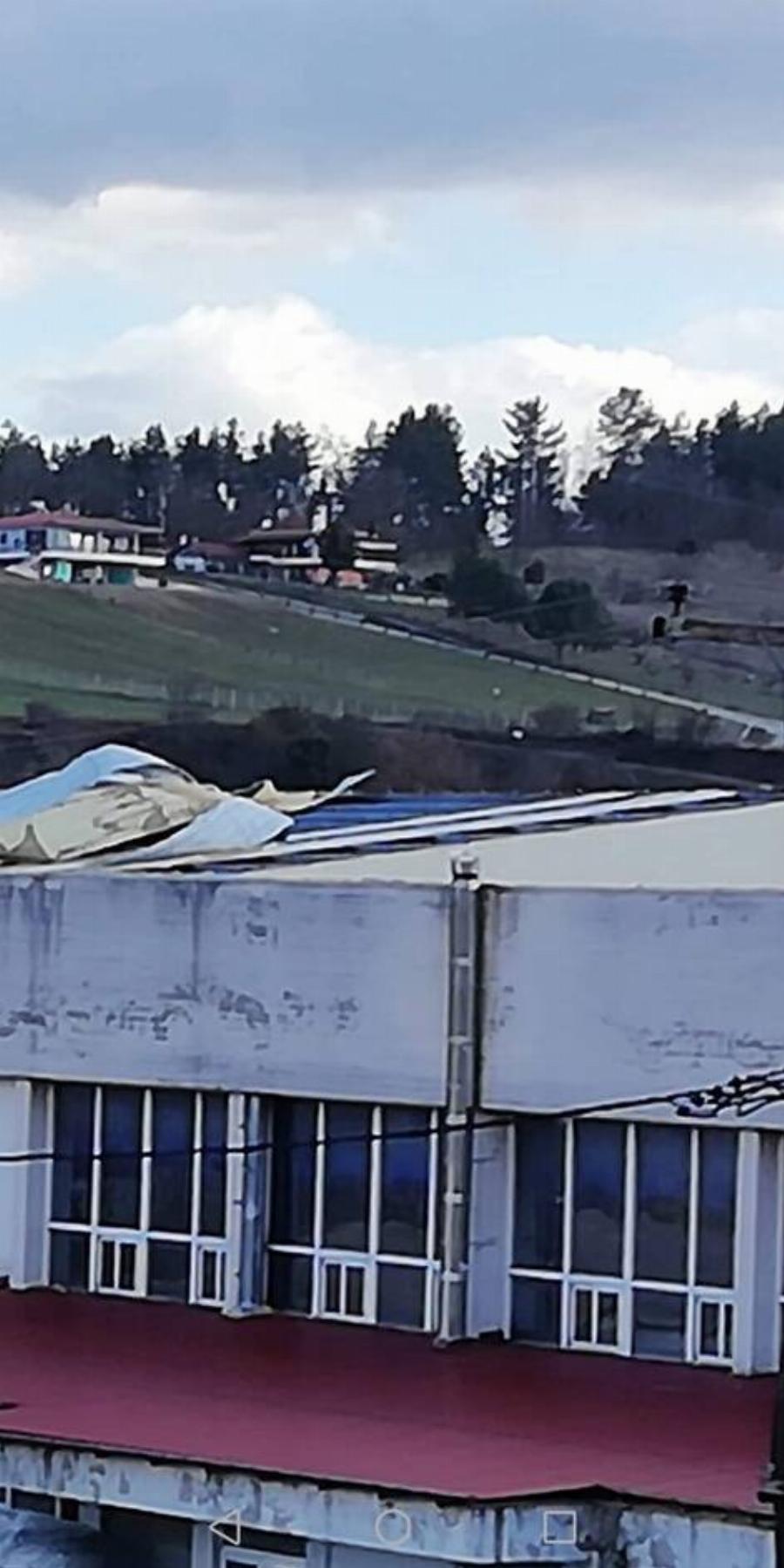 Γρεβενά: Σοκ με ανεμοστρόβιλο που χτύπησε την πόλη – Ξηλώθηκε η στέγη από το κολυμβητήριο