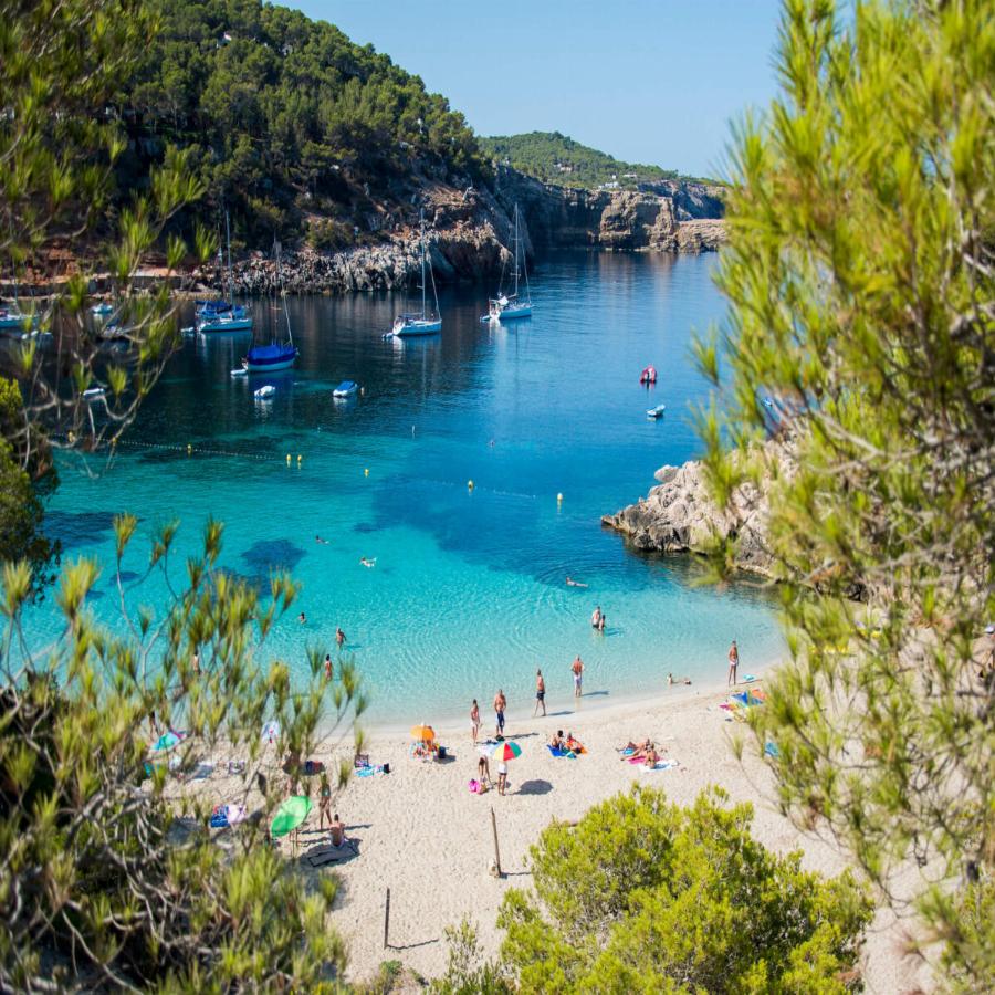 Παραλίες στην Ελλάδα: Δύο παραλίες σε Πάτμο και Χαλκιδική στις 10 καλύτερες της Ευρώπης