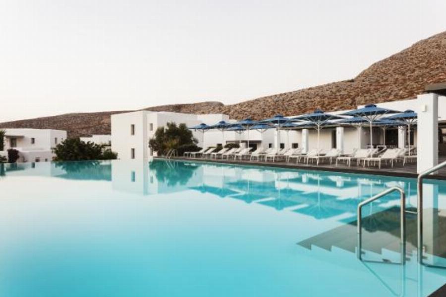 Telegraph: Αυτά είναι τα 6 καλύτερα ξενοδοχεία σε ελληνικά νησιά για διακοπές στη «μυστική Μεσόγειο»