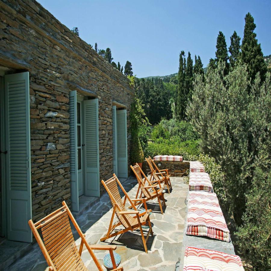 Telegraph: Αυτά είναι τα 6 καλύτερα ξενοδοχεία σε ελληνικά νησιά για διακοπές στη «μυστική Μεσόγειο»