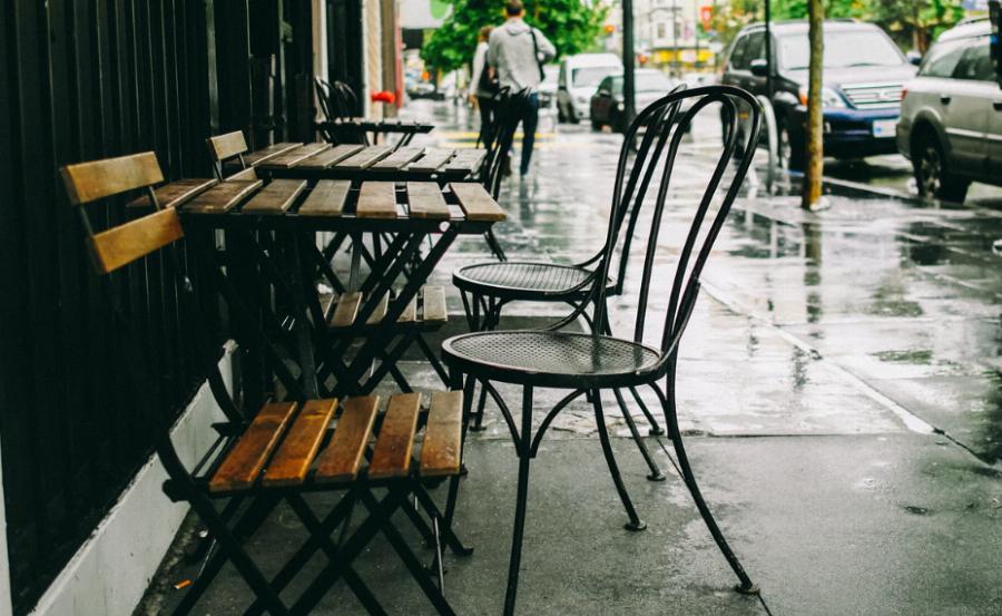 Lockdown νέα μέτρα: Κόφτης στον κωδικό 6 – Μετακινήσεις μόνο με τα πόδια – Όχι από δήμο σε δήμο