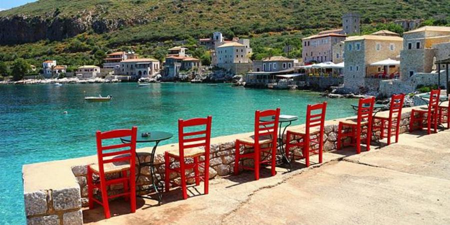 Ελληνικοί προορισμοί: Αυτά είναι τα 10 καλύτερα μέρη για καλοκαιρινές διακοπές για τον Guardian