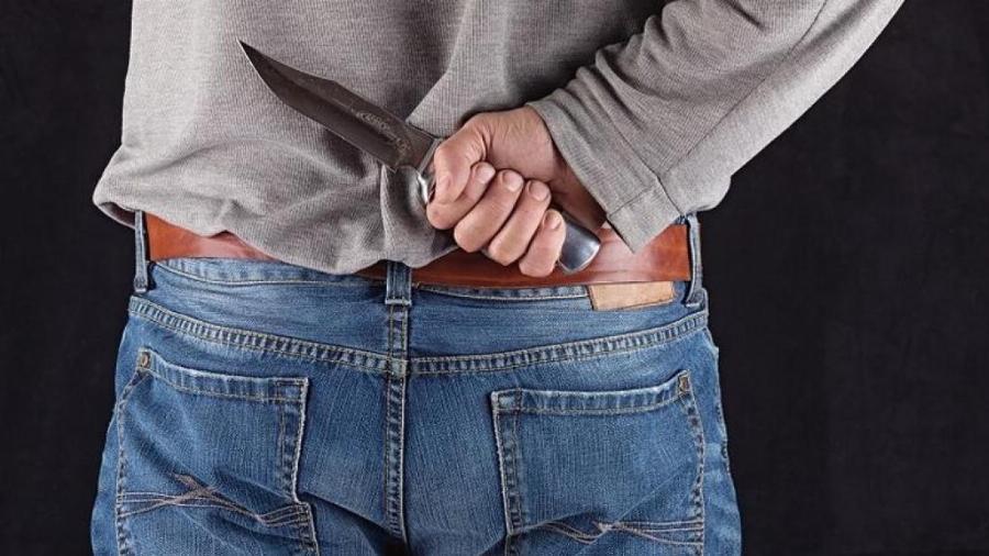 Σοκ στην Καβάλα: 70χρονος επιτέθηκε με μαχαίρι στον 62χρονο αδελφό του πάνω σε καβγά