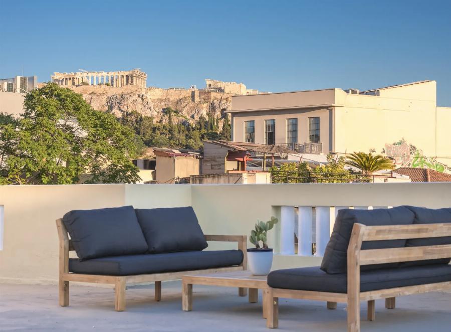 Ξενοδοχεία στην Ελλάδα: Αυτά είναι τα ολοκαίνουρια ξενοδοχεία σε Αθήνα και νησιά για διακοπές