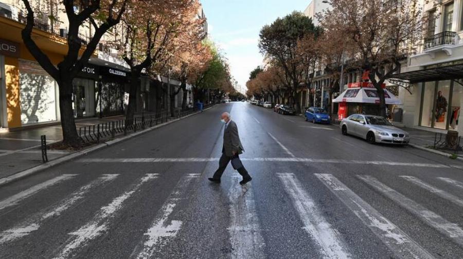 Lockdown νέα μέτρα: Κόφτης στον κωδικό 6 – Μετακινήσεις μόνο με τα πόδια – Όχι από δήμο σε δήμο