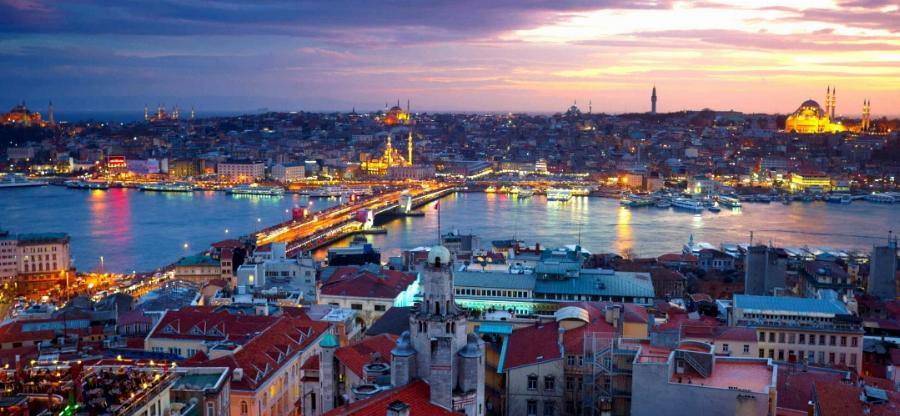 Skyscanner: Η Ελλάδα είναι από τους πιο δημοφιλείς προορισμούς το καλοκαίρι 2021