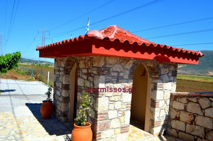 Άνδρας έχτισε ένα εκκλησάκι προς τιμή του Αγίου Ιωάννη του Ρώσου επειδή τον έβλεπε στον ύπνο του