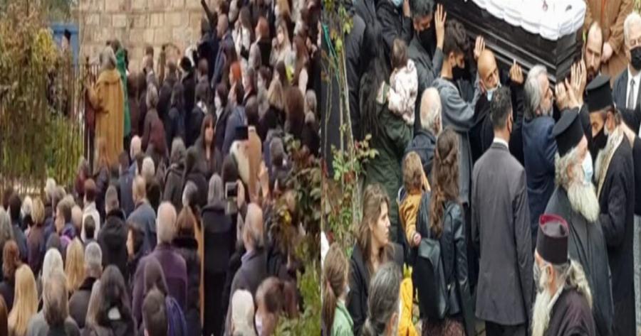 Άγιος Στέφανος: Σοκ με απίστευτες εικόνες συνωστισμού σε κηδεία αρχιμανδρίτη