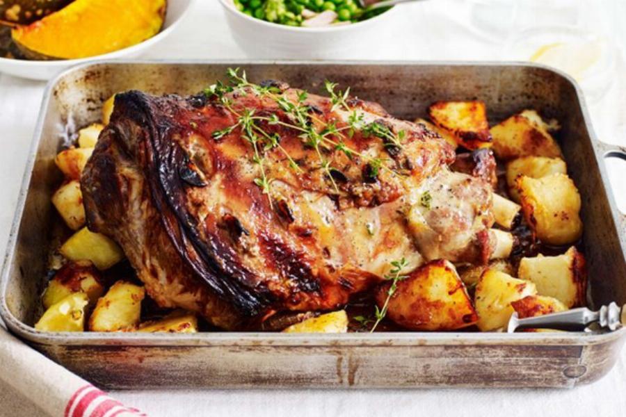 Ψητό αρνί: Πανεύκολη συνταγή για αρχάριους