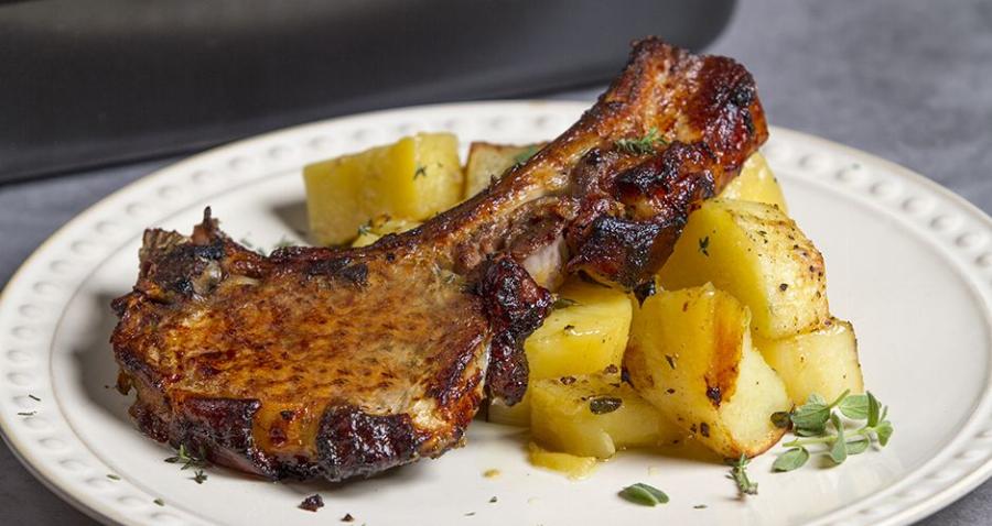Μπριζόλες στο φούρνο: Η συμβουλή του Άκη για μαλακές μπριζόλες