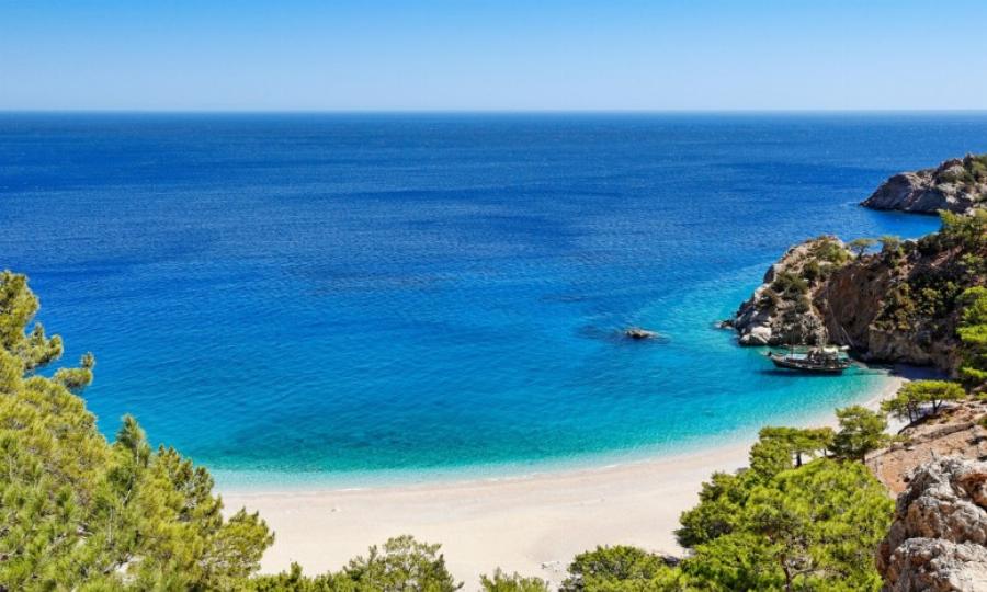 Σέρβοι τουρίστες: Από τη Δευτέρα 19 Απριλίου θα έρχονται στην Ελλάδα χωρίς καραντίνα