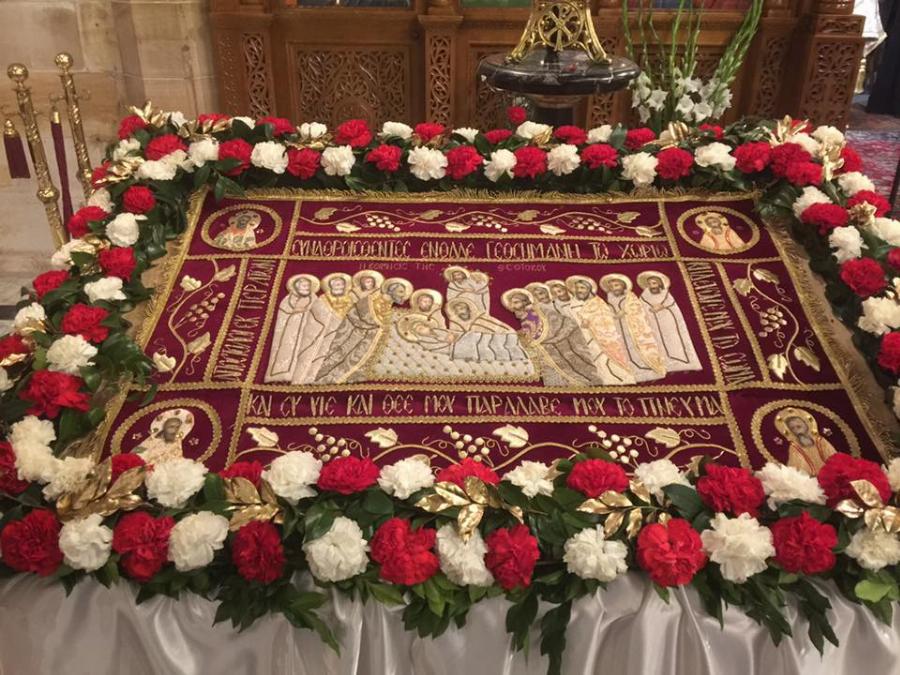 Μεγάλή Παρασκευή επιτάφιος: Για περνάμε κάτω από τον επιτάφιο τη Μεγάλη Παρασκευή