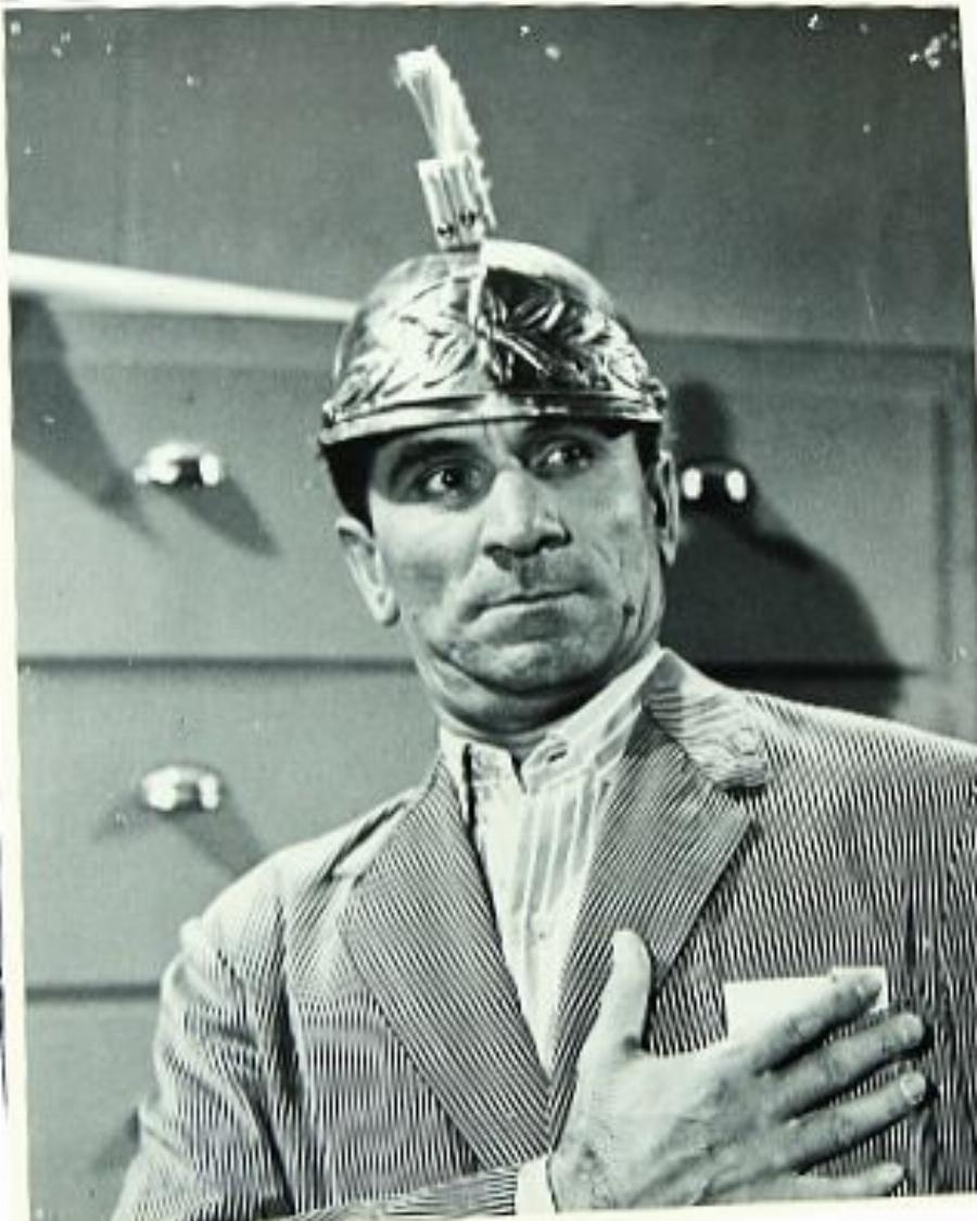 Κώστας Χατζηχρήστος: Ο αγώνας με το αλκοόλ, η οικονομική καταστροφή και το μεγάλο παράπονο πριν τον θάνατο