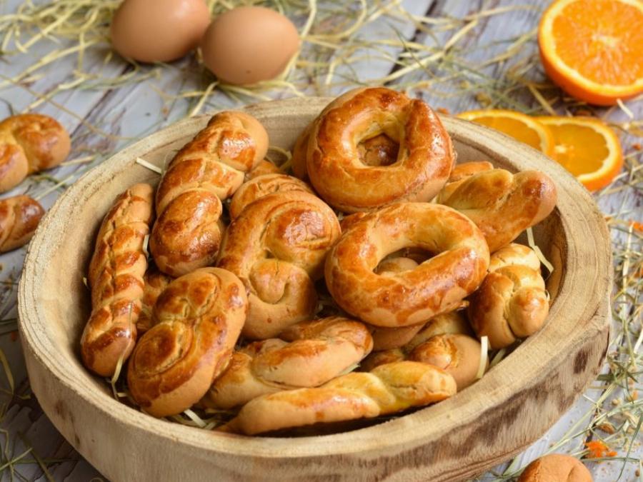 Πασχαλινά κουλουράκια: Το μυστικό του Άκη για τέλεια γεύση