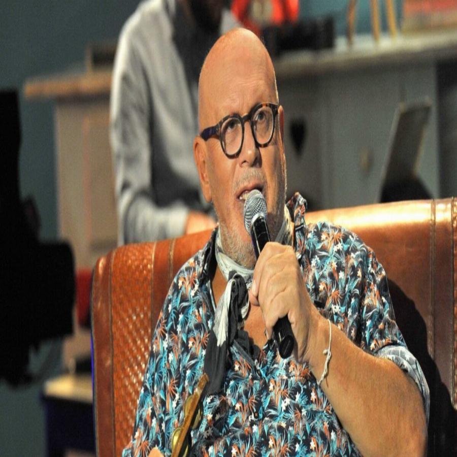 Λάκης Παπαδόπουλος: Η αλήθεια για το σημάδι στο πρόσωπο, η τεράστια καριέρα και το επάγγελμα του  γιου του