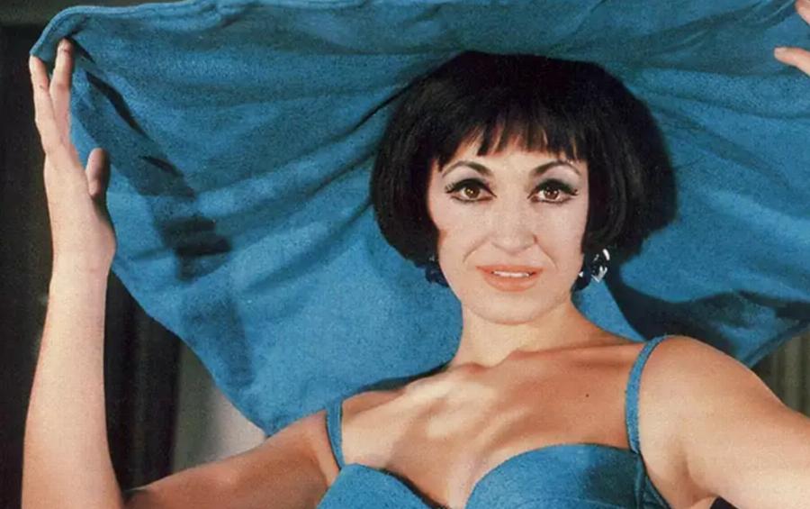 Μάρθα Καραγιάννη: «Είμαι μια πανέμορφη γριούλα 82 ετών, απλά δεν μου φαίνεται»