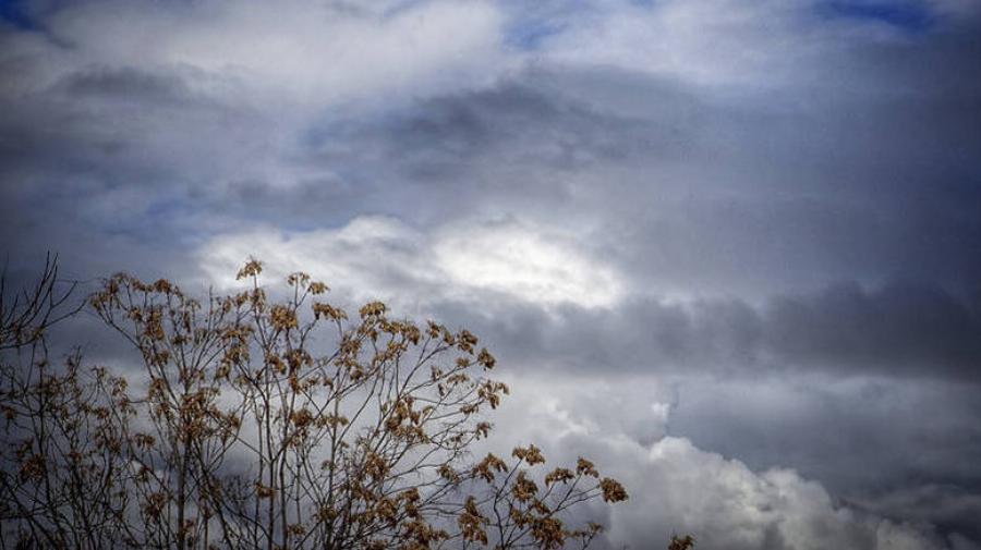 Πρόγνωση καιρού 14/4: Γενικά αίθριος ο καιρός στη χώρα – Πού θα βρέξει και θα έχει καταιγίδες