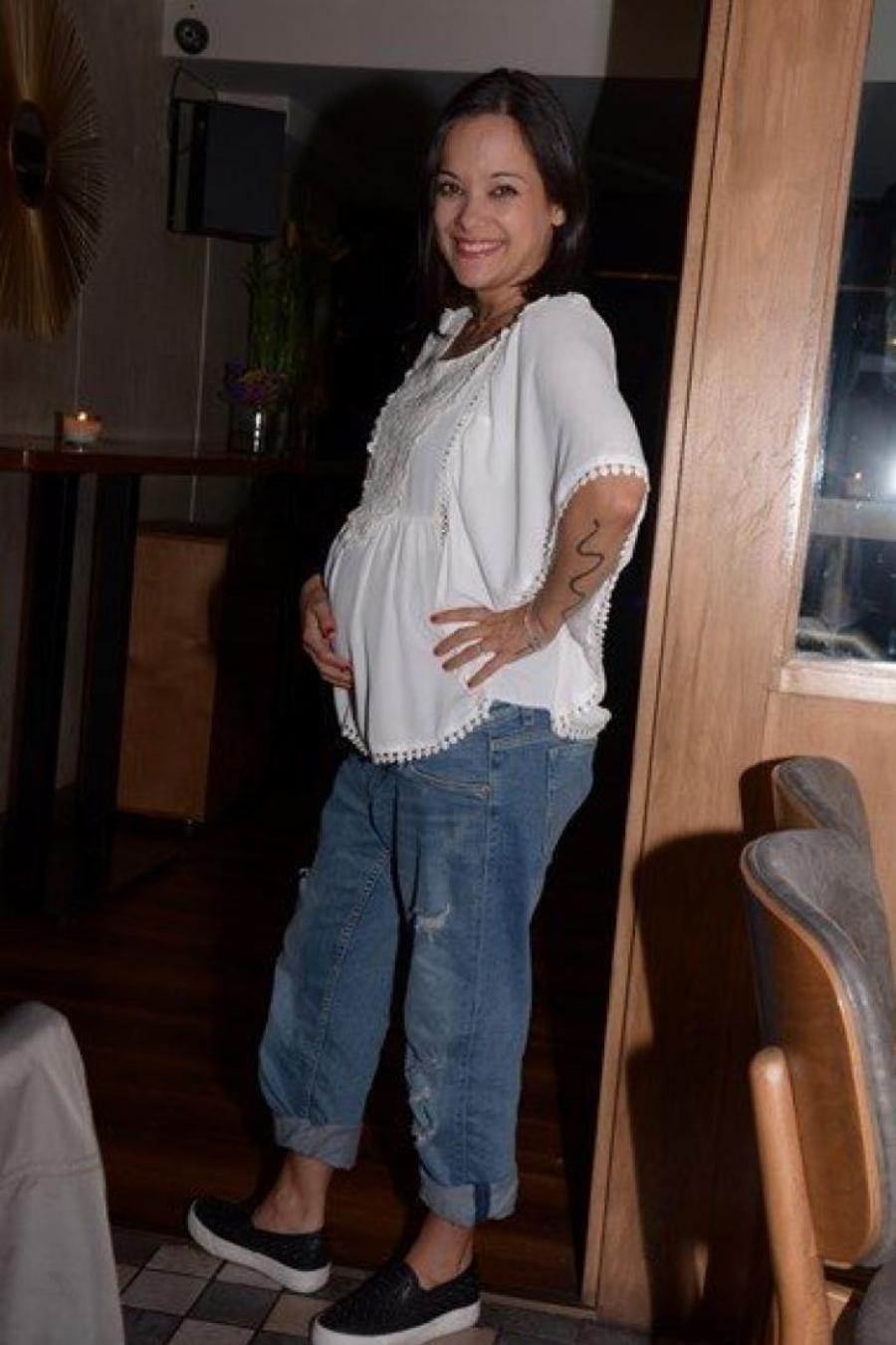 Δώδεκα διάσημες Ελληνίδες που έγιναν μανούλες μετά τα 40