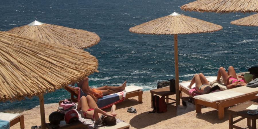 Οργανωμένες παραλίες: Ανακοινώθηκε νωρίτερα το άνοιγμά τους – Η ημερομηνία που ξεκινάνε