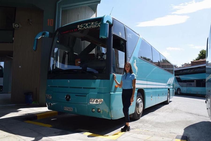 Γυναίκα οδηγός ΚΤΕΛ: Μία νέα, όμορφη γυναίκα είναι οδηγός λεωφορείου στα ΚΤΕΛ Λάρισας