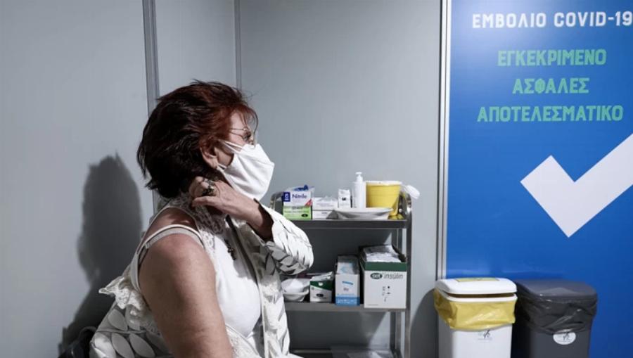 Λαμία: Πήγαν για το εμβόλιο και η γιατρός τους έλεγε να μην το κάνουν γιατί υπάρχει κίνδυνος